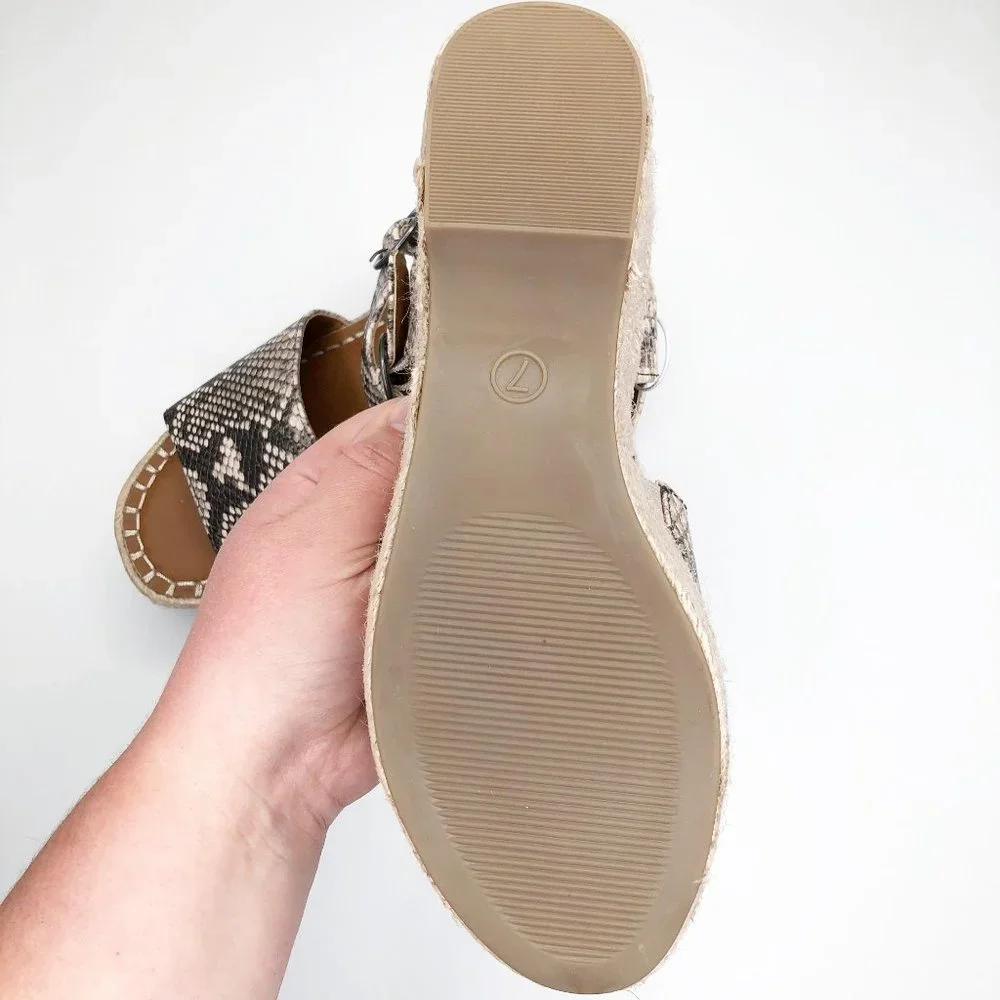 NEW Universal Thread Snake Print Espadrille Wedge Size 7